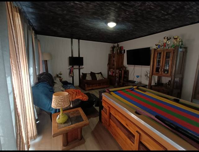 3 BEDROOM HOUSE TO LET IN FLORA GARDENS